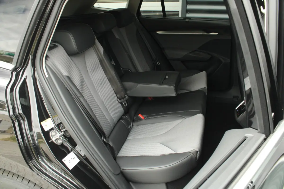 85 286pk Business Edition | Trekhaak Wegklapbaar | 20" Velgen