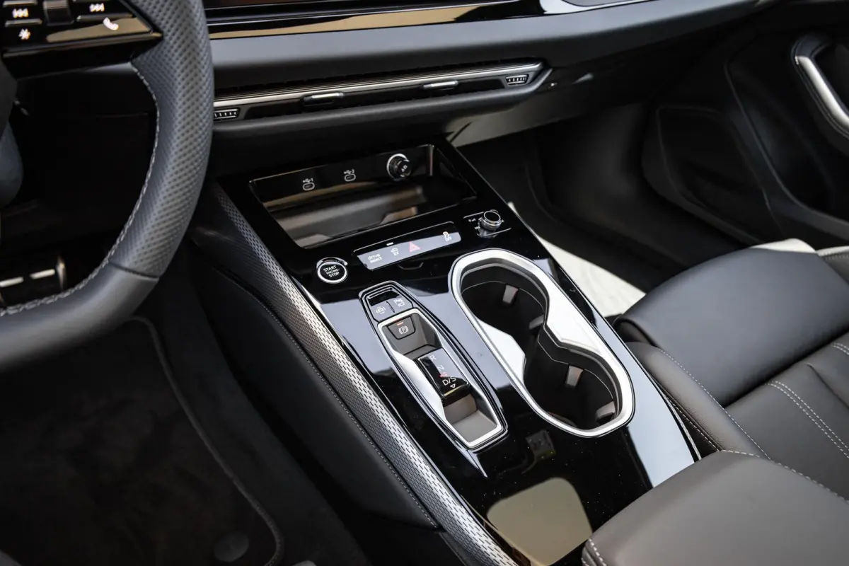 2.0 e-hybrid 299pk quattro S Edition | B&O Sound System | Velgen 20'' | Trekhaak Mech. Draaibaar