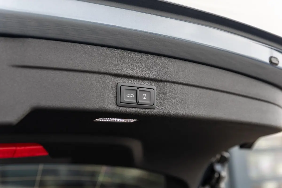 Avant 2.0 299pk quattro S Edition | Tech Plus | Trekhaak Wegklapbaar