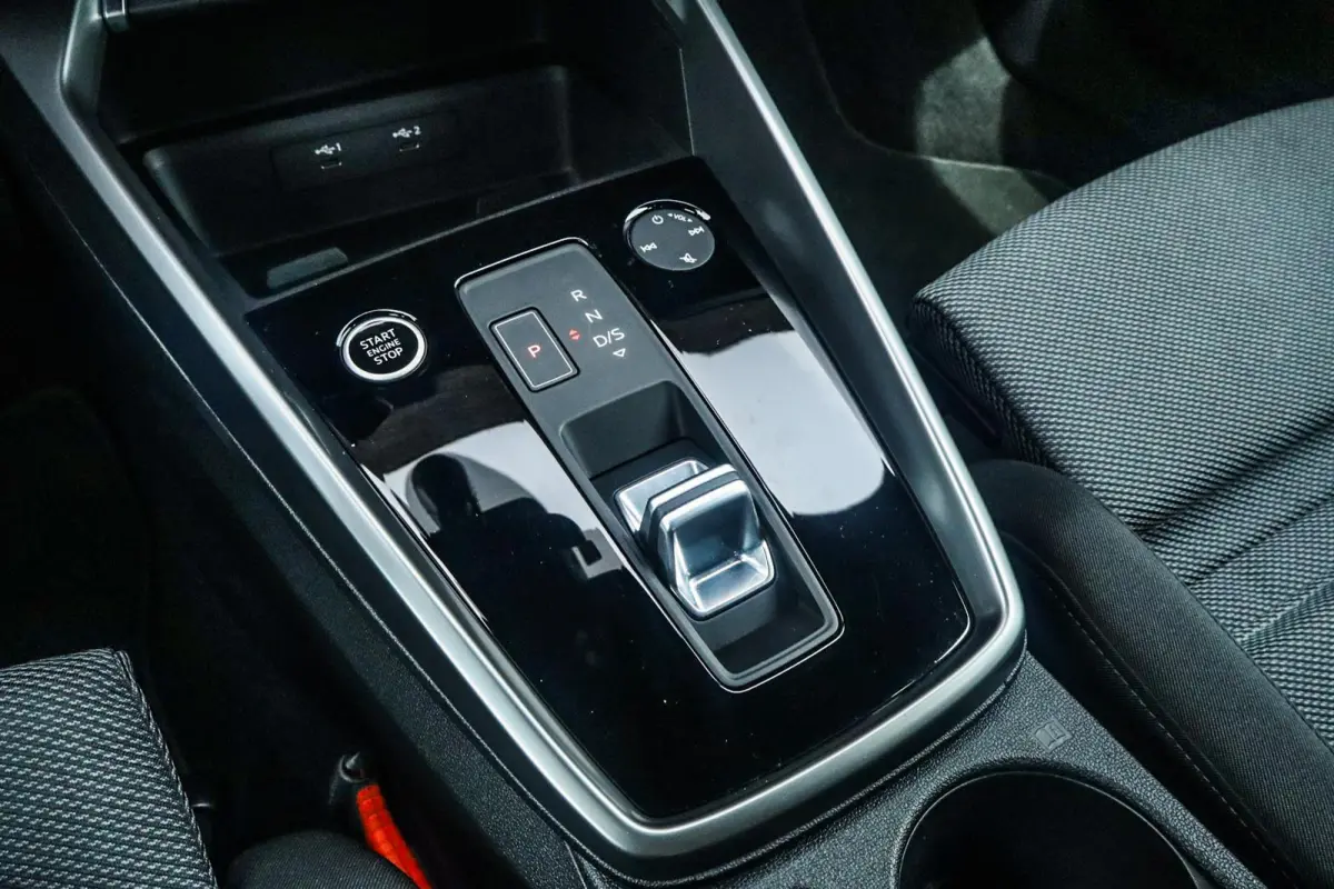 30 TFSI 110pk S-tronic Advanced Edition | Sportstoelen | Full LED | Cruise Control | Smartphone Interface | Achteruitrijcamera