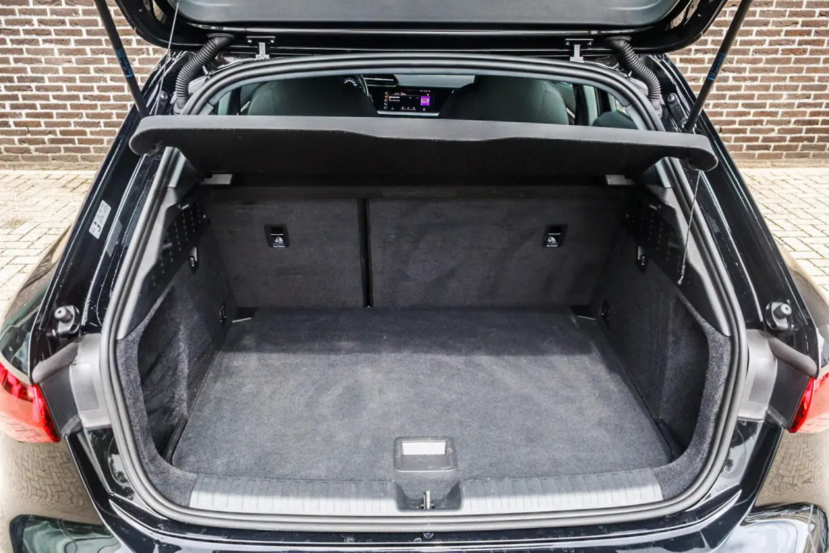 30 TFSI 110pk S-tronic Advanced Edition | Sportstoelen | Full LED | Cruise Control | Smartphone Interface | Achteruitrijcamera