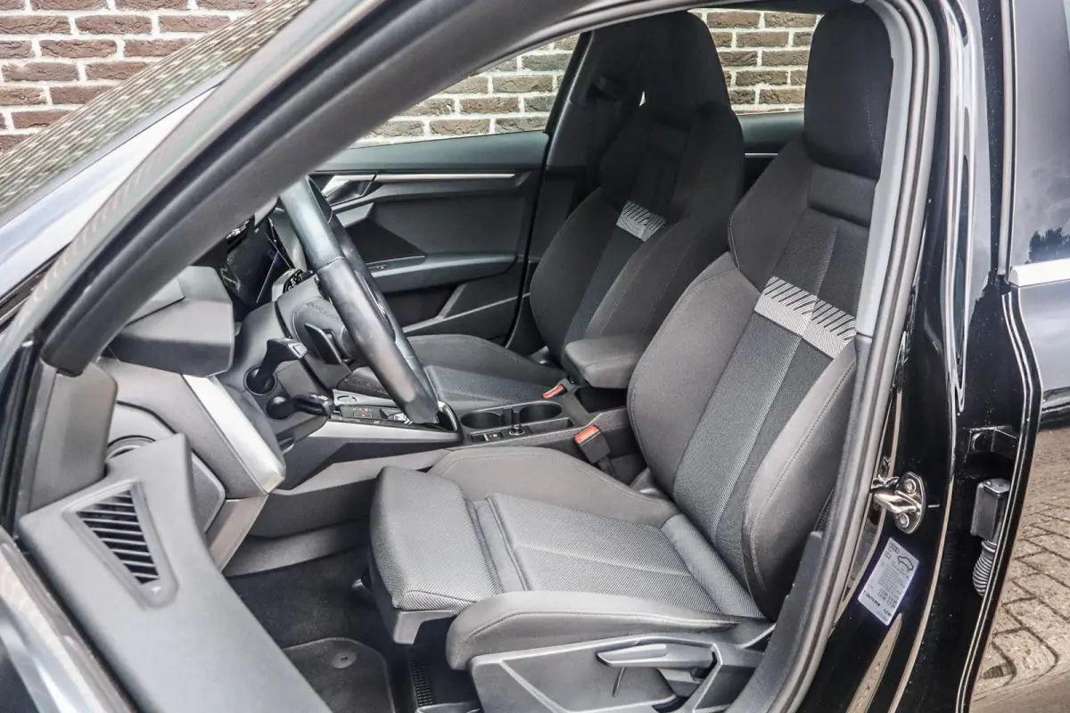 30 TFSI 110pk S-tronic Advanced Edition | Sportstoelen | Full LED | Cruise Control | Smartphone Interface | Achteruitrijcamera