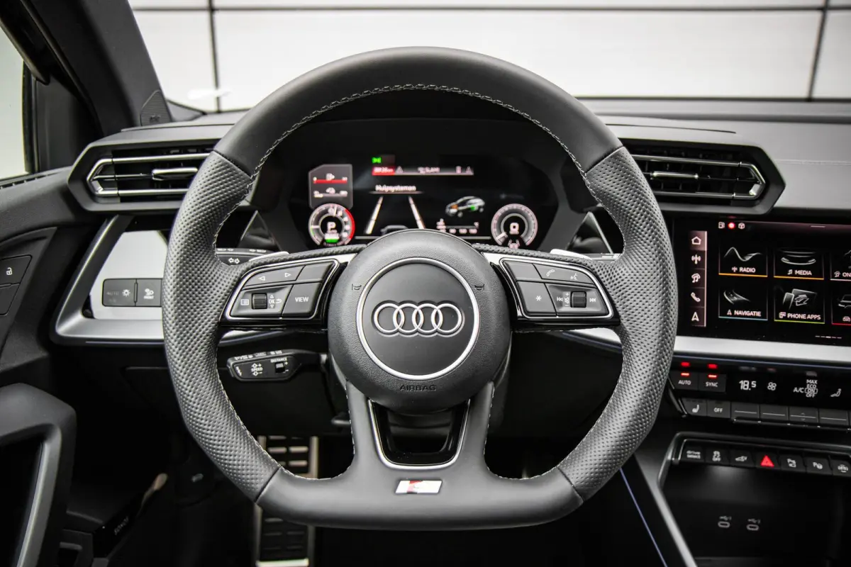 40 TFSI e 204pk S edition | Sonos Premium 3D | Assistentie Pakket Driving + Parking