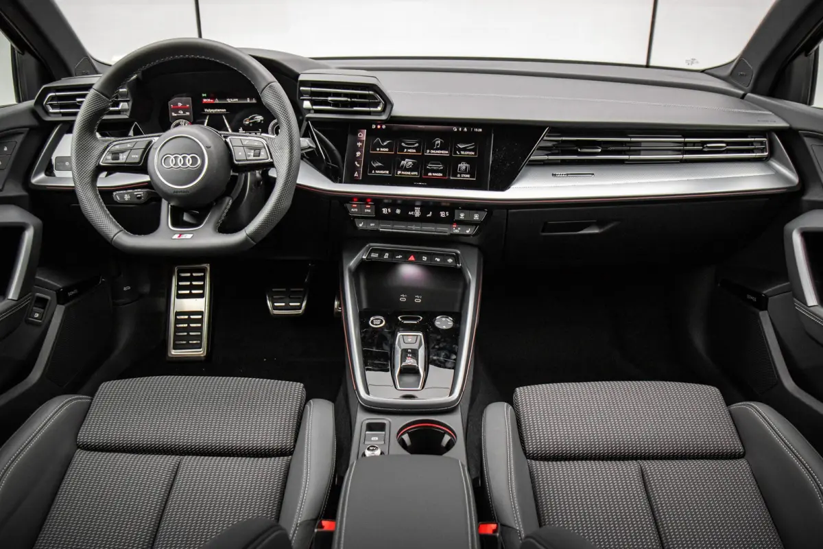 40 TFSI e 204pk S edition | Sonos Premium 3D | Assistentie Pakket Driving + Parking