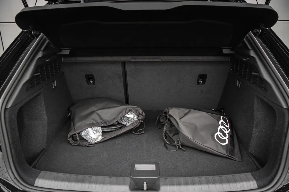 40 TFSI e 204pk S edition | Sonos Premium 3D | Assistentie Pakket Driving + Parking
