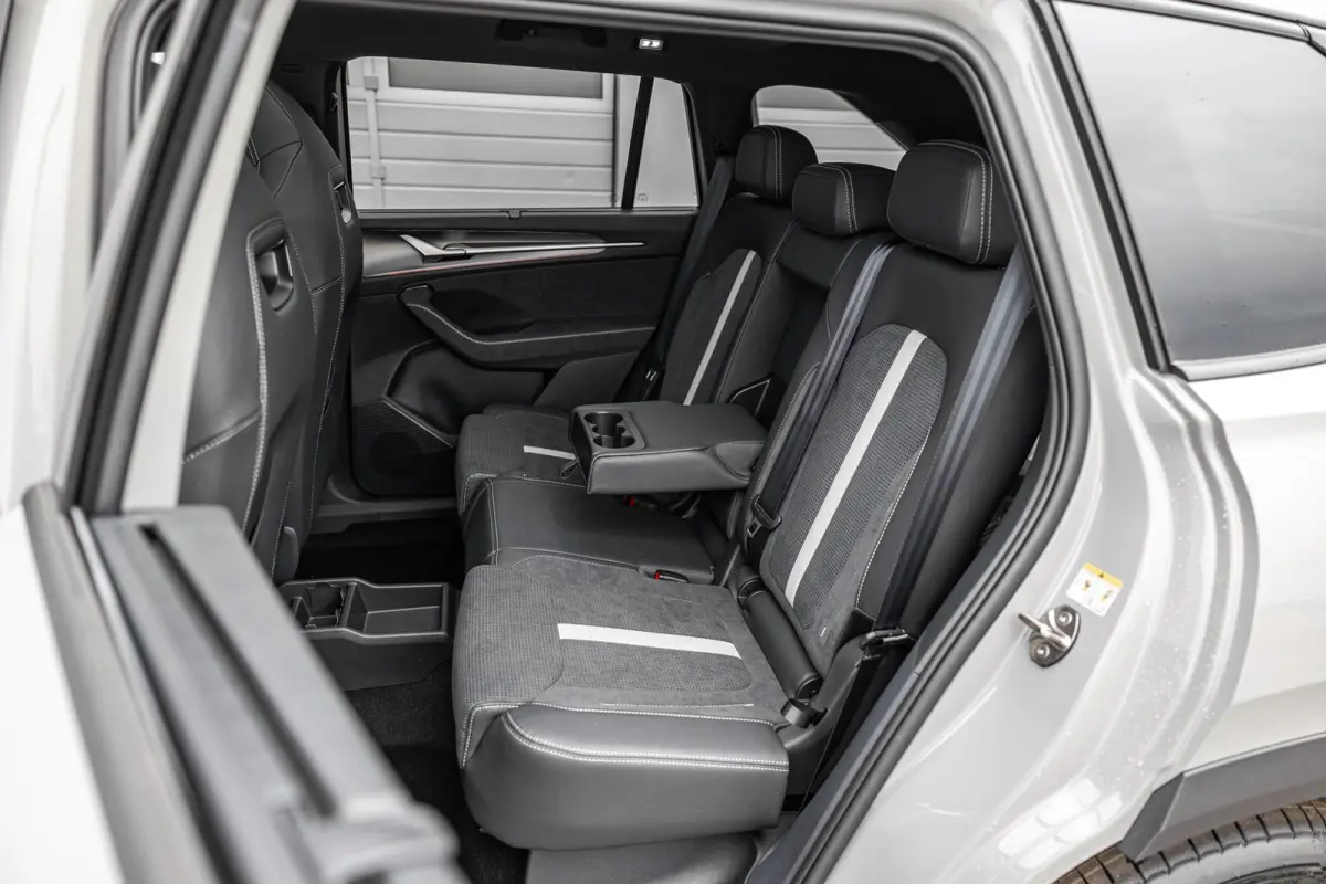 1.5 TSI 204pk PHEV Sportline Business | Winter Pakket | Trekhaak Wegklapbaar
