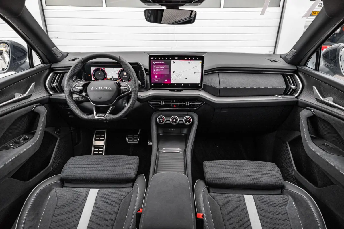 1.5 TSI 204pk PHEV Sportline Business | Winter Pakket | Trekhaak Wegklapbaar