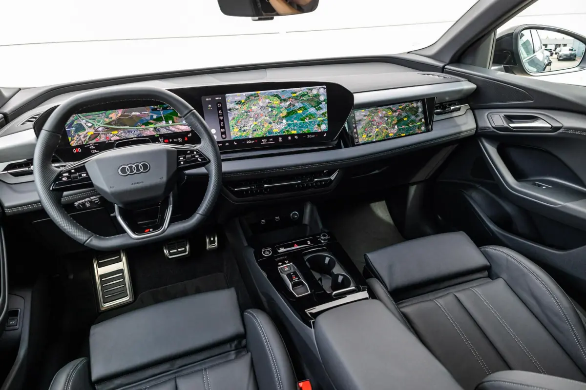 306pk S edition Performance 100 kWh | Panoramadak | Trekhaak Wegklapbaar