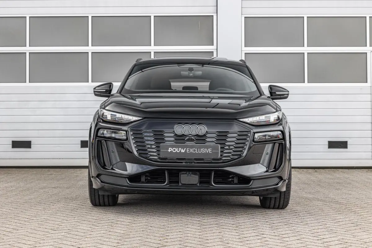 306pk S edition Performance 100 kWh | Panoramadak | Trekhaak Wegklapbaar