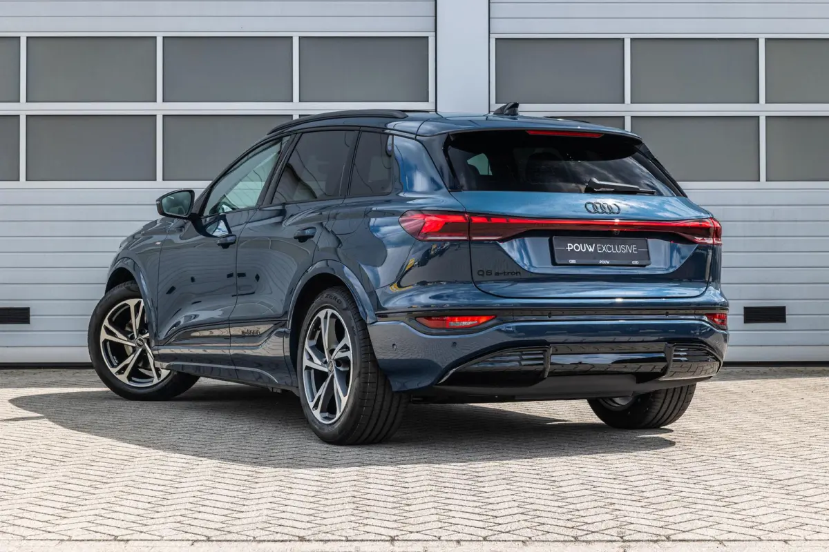 306pk S Edition Performance 100 kWh | Trekhaak Pakket | Panoramadak