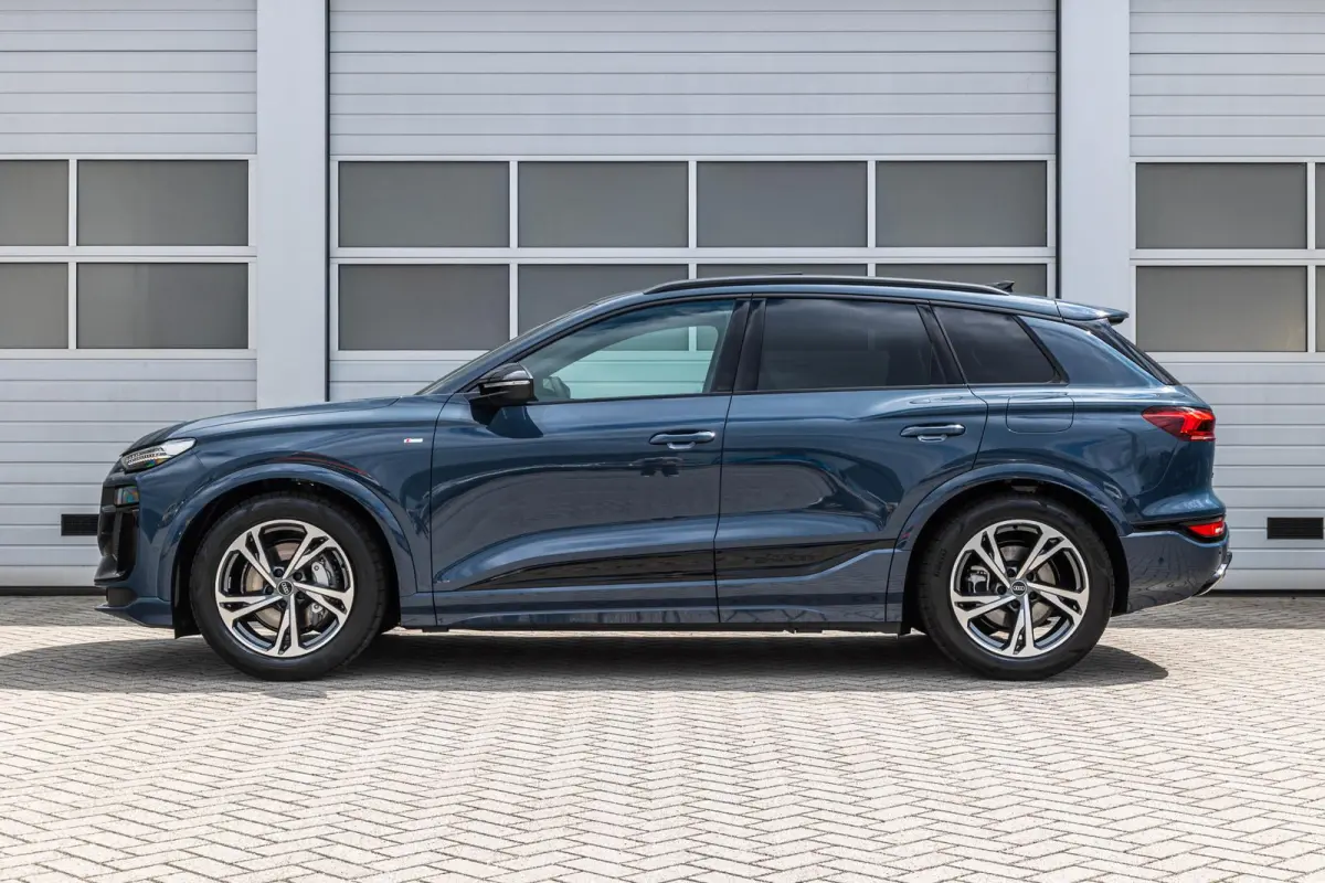 306pk S Edition Performance 100 kWh | Trekhaak Pakket | Panoramadak
