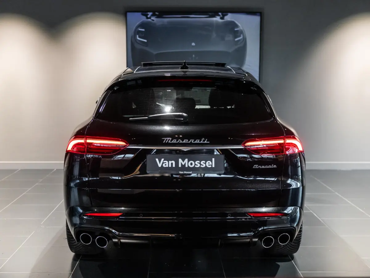 2.0 MHEV GT 300pk | 2 jaar garantie | Stoel- en stuurverwarming | Leder | Panoramadak | 20" velgen | Head Up Display | All Season
