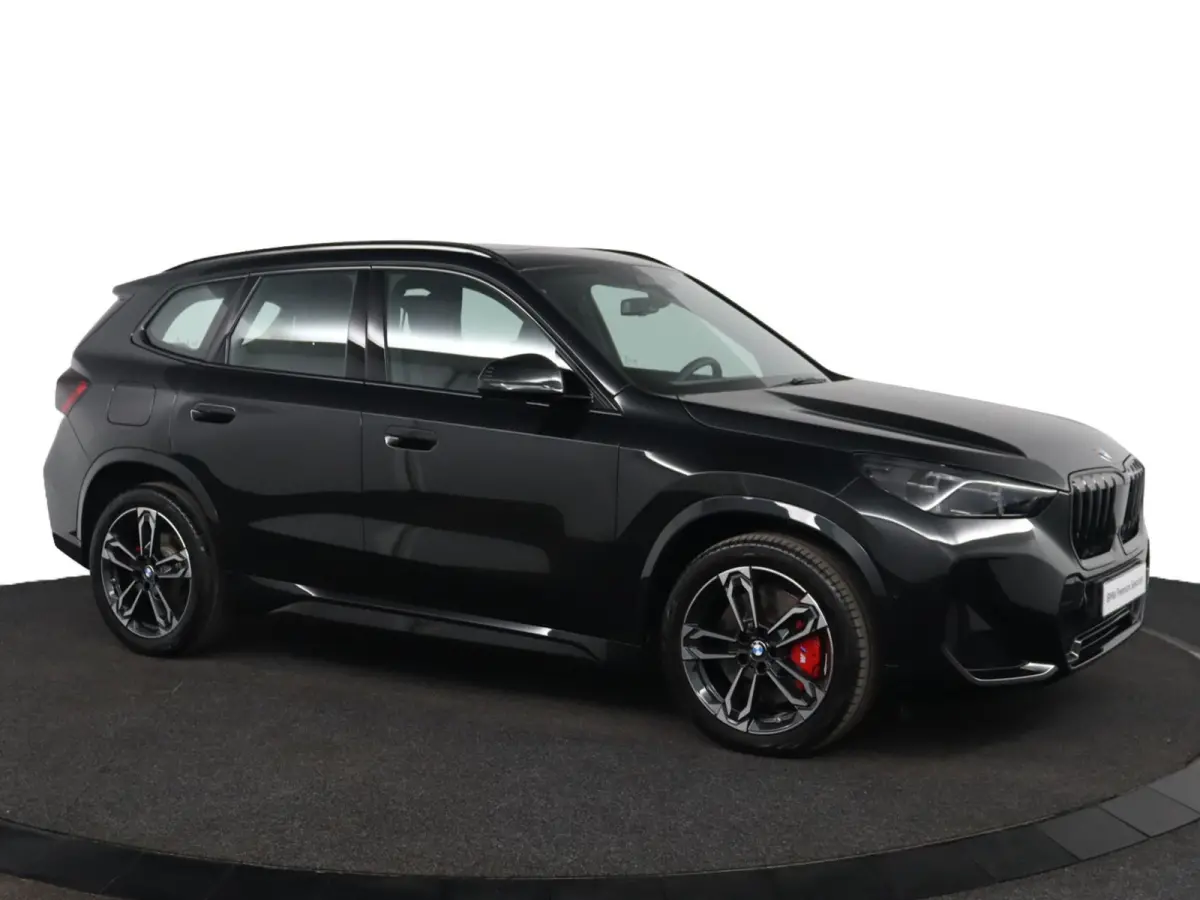 sDrive18i M sport Pro| Panoramadak | 19inch velgen | Stoelverwarming