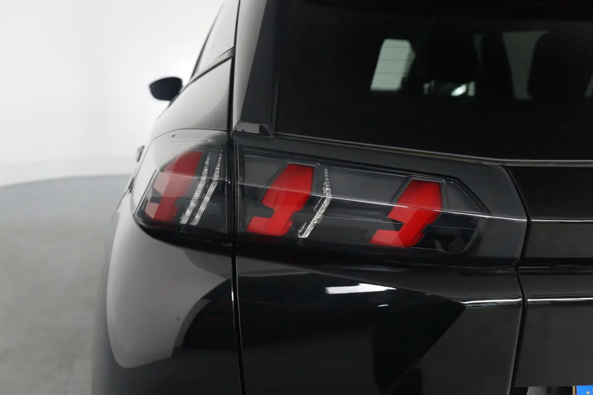 EV Allure 50 kWh | Dealer Onderhouden! | SOH 99% | 1e Eigenaar! | Navi By App | Clima | Cruise Control | Parkeersensoren | DAB | LED | Lichtmetalen Velgen