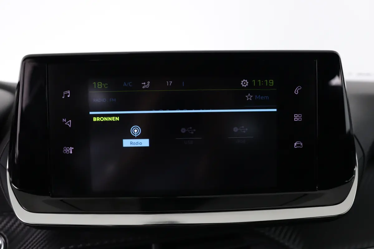 EV Allure 50 kWh | Dealer Onderhouden! | SOH 99% | 1e Eigenaar! | Navi By App | Clima | Cruise Control | Parkeersensoren | DAB | LED | Lichtmetalen Velgen