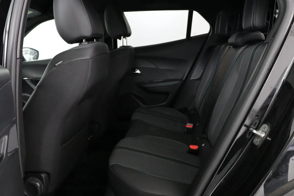 EV Allure 50 kWh | Dealer Onderhouden! | SOH 99% | 1e Eigenaar! | Navi By App | Clima | Cruise Control | Parkeersensoren | DAB | LED | Lichtmetalen Velgen
