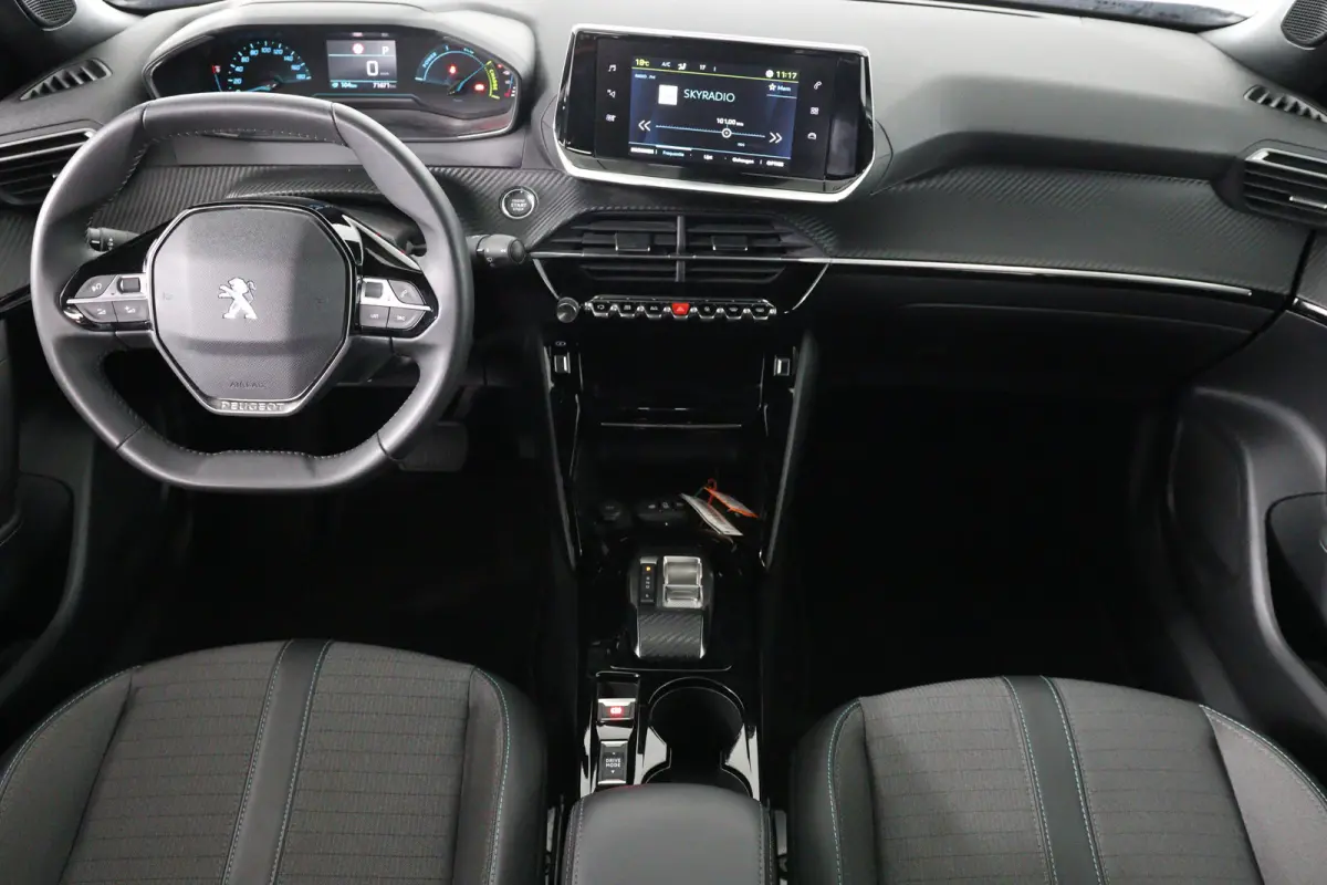 EV Allure 50 kWh | Dealer Onderhouden! | SOH 99% | 1e Eigenaar! | Navi By App | Clima | Cruise Control | Parkeersensoren | DAB | LED | Lichtmetalen Velgen