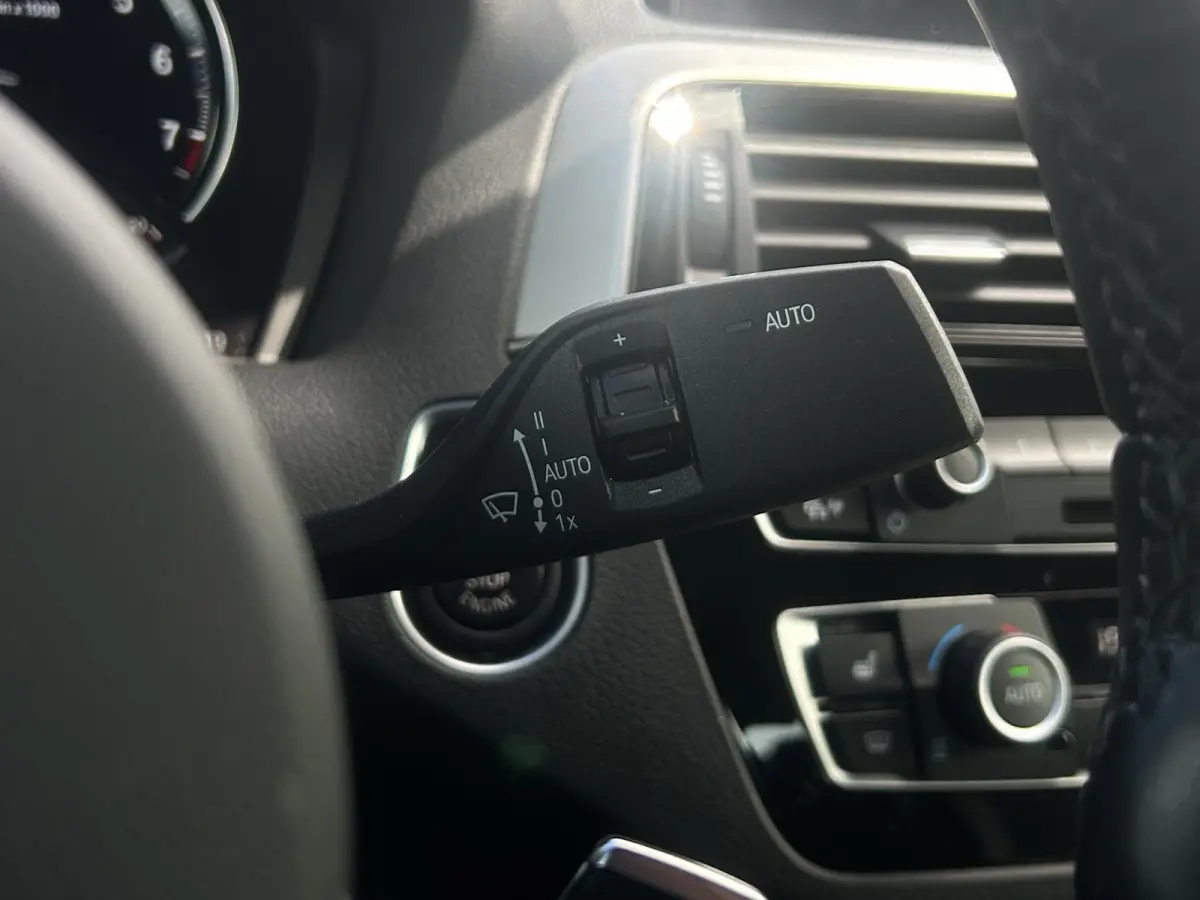 M-Sport 184pk | Stoelverwarming | Leder | Dealer OH | Cruise Control | Climate Control |