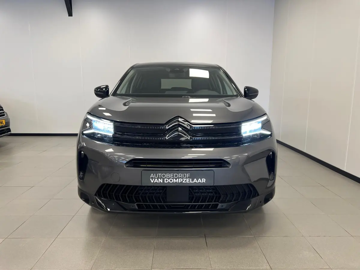 1.2 HYBRID 145PK AUTOMAAT PLUS UITV. / NAVI / STOEL-VERW. / KEYLESS / CAMERA / CRUISE.C /