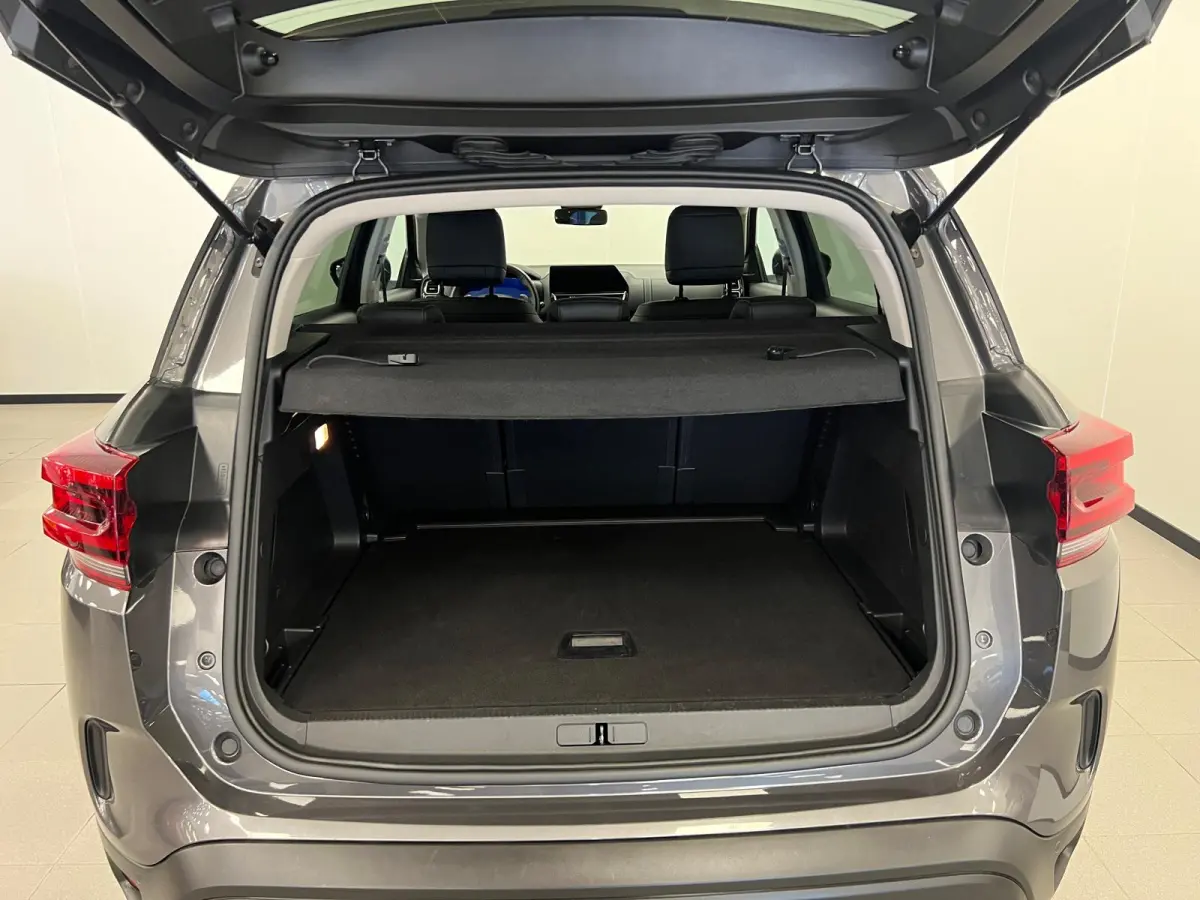 1.2 HYBRID 145PK AUTOMAAT PLUS UITV. / NAVI / STOEL-VERW. / KEYLESS / CAMERA / CRUISE.C /