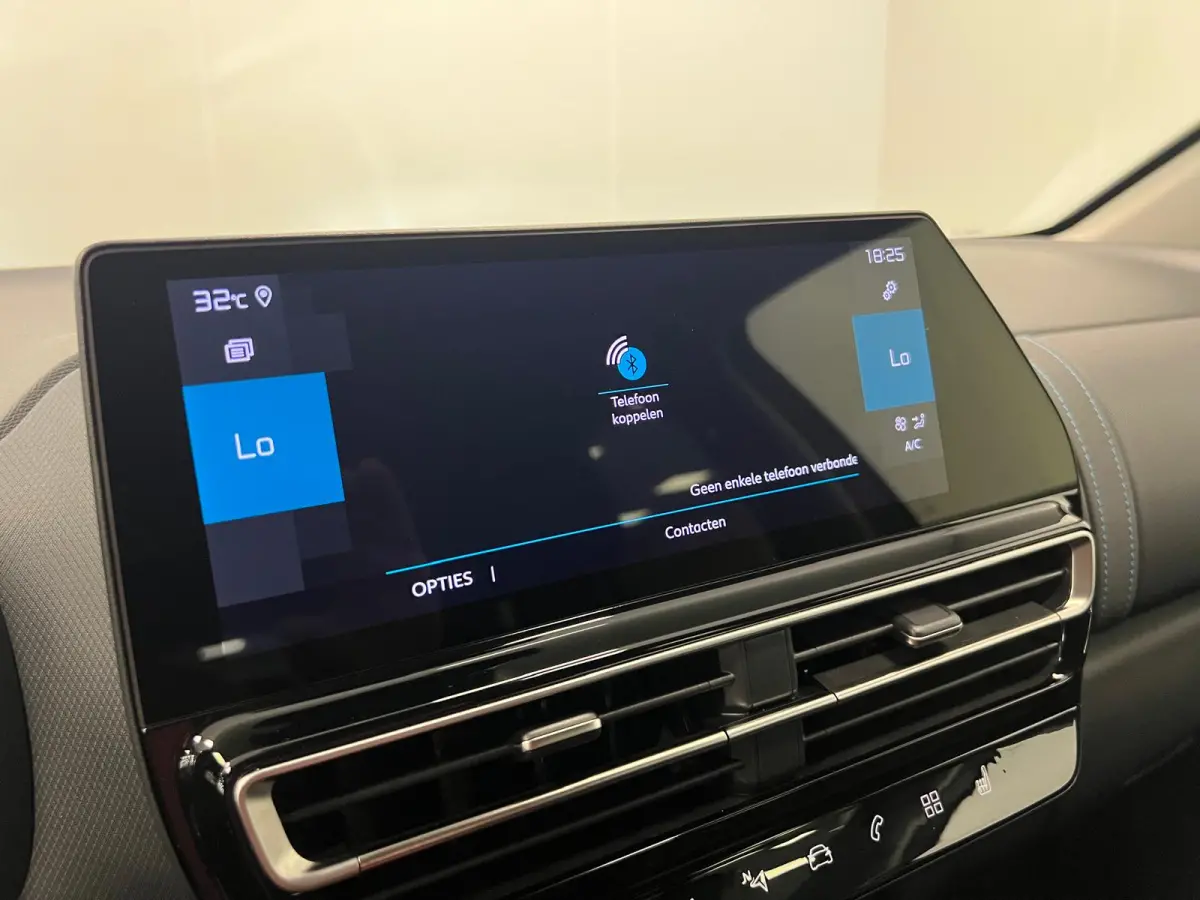 1.2 HYBRID 145PK AUTOMAAT PLUS UITV. / NAVI / STOEL-VERW. / KEYLESS / CAMERA / CRUISE.C /