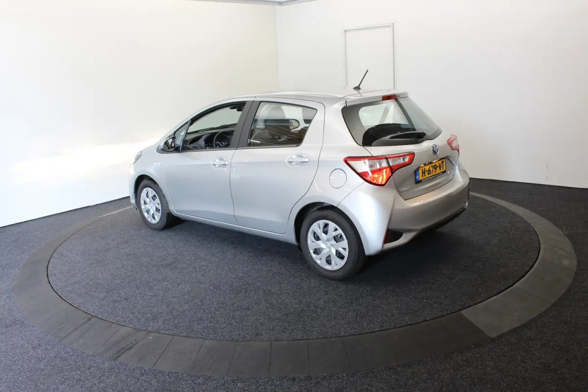 1.5 Hybrid Active Camera Cruise Climate Control