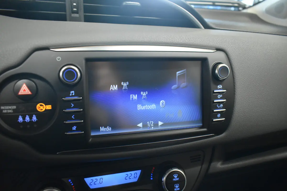 1.5 Hybrid Active Camera Cruise Climate Control