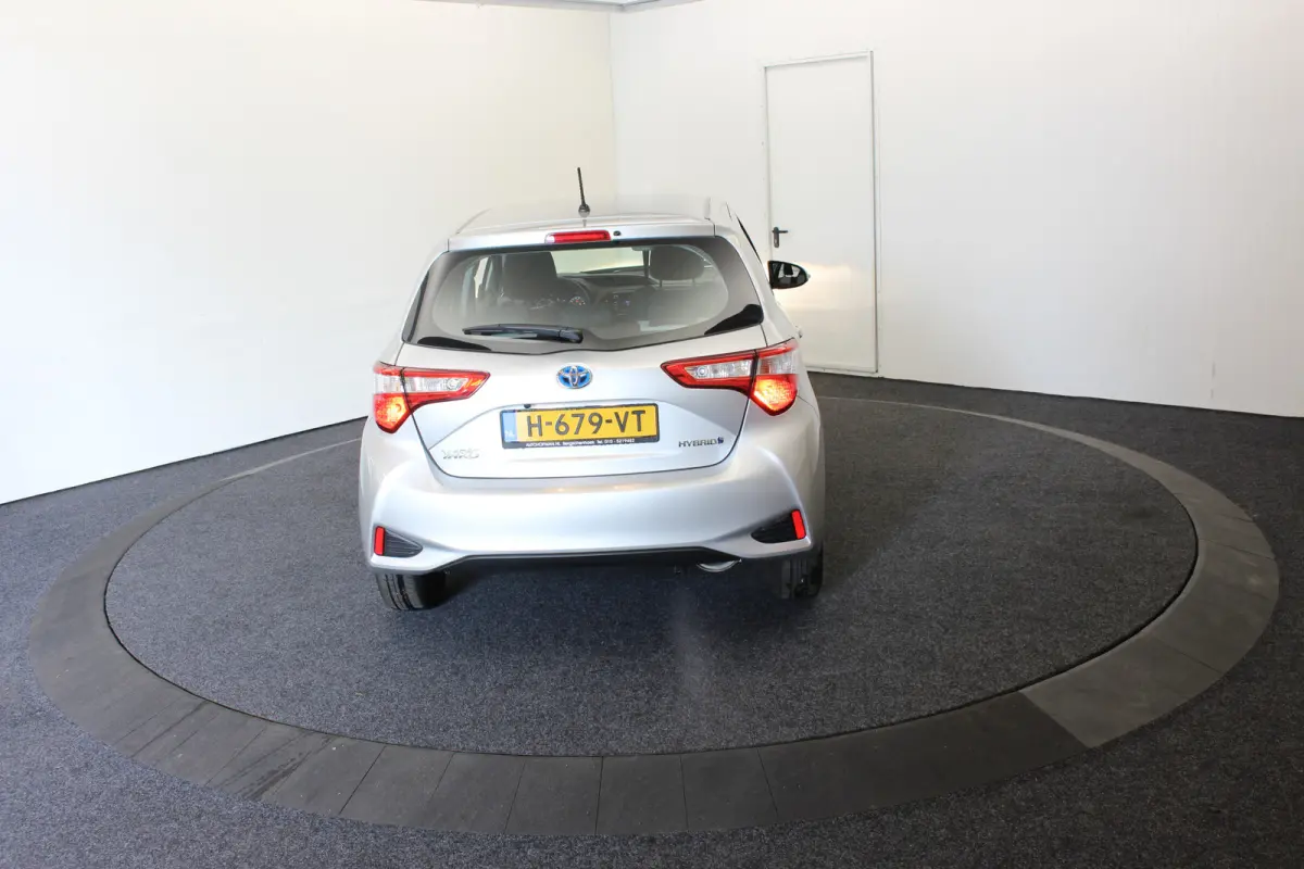 1.5 Hybrid Active Camera Cruise Climate Control