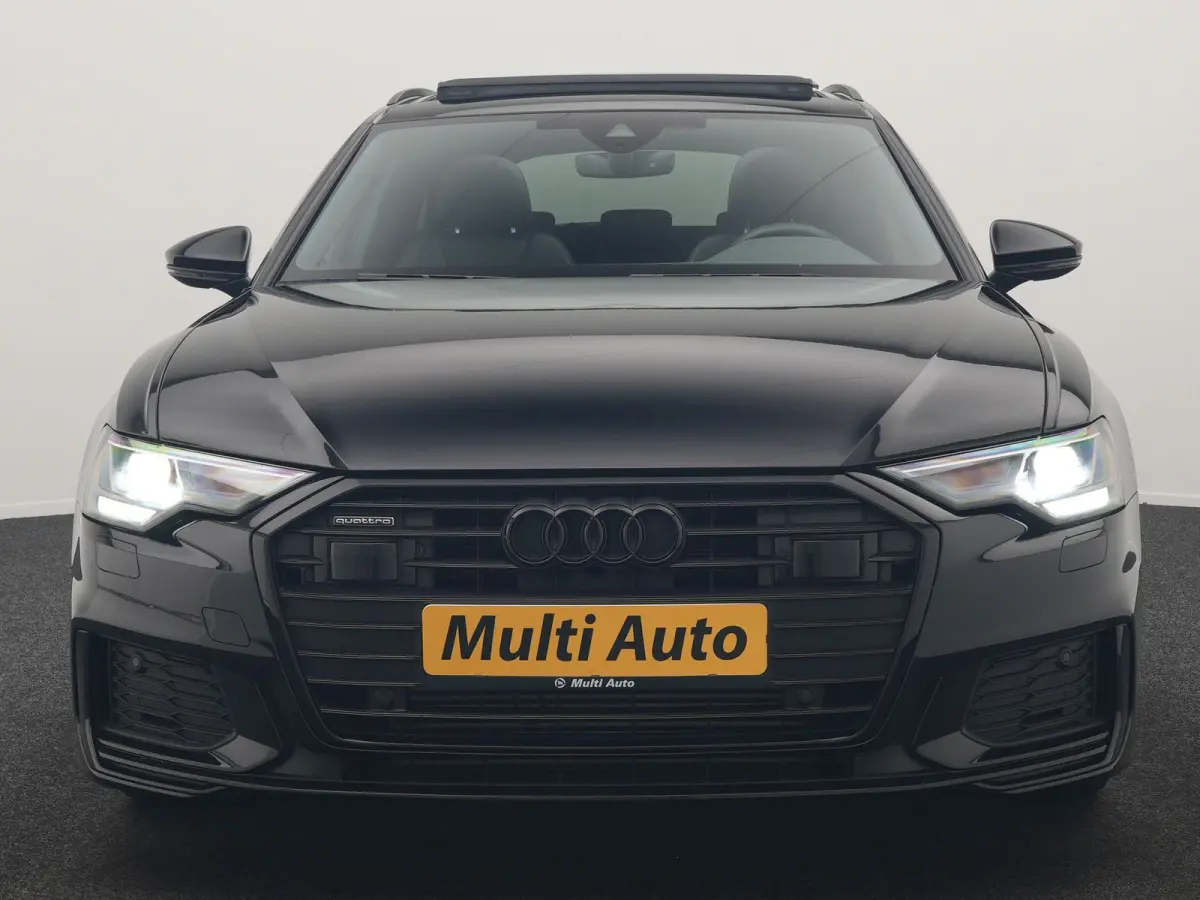 50 TFSI e Quattro 2x S Line PHEV 300pk Dealer O.H. | Trekhaak Af Fabriek | Panodak | Adaptive Cruise | Camera | Lederen Sportstoelen & Stuur Verwarmd | Blis | Sfeerverlichting | Apple Carpla
