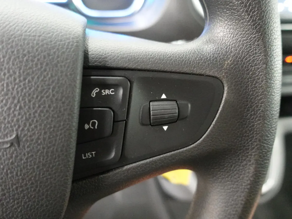 L3H1 75 kWh 9-persoons PERSONENBUS Airco Navi PDCA Sidebars