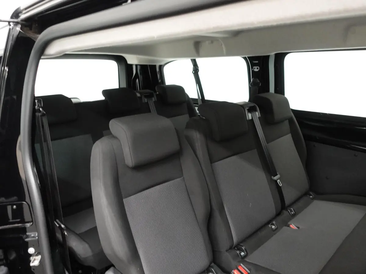 L3H1 75 kWh 9-persoons PERSONENBUS Airco Navi PDCA Sidebars