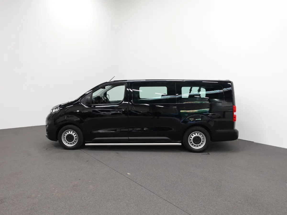 L3H1 75 kWh 9-persoons PERSONENBUS Airco Navi PDCA Sidebars