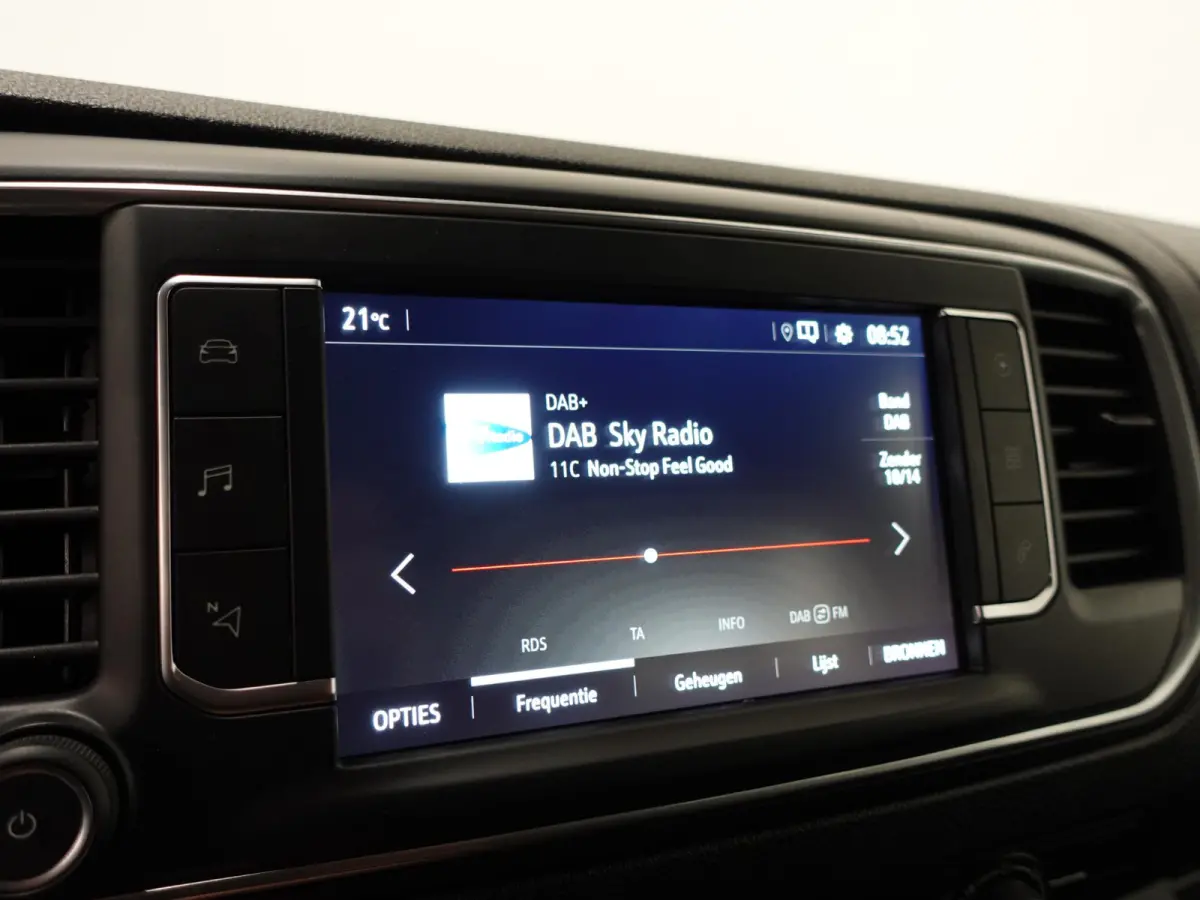 L3H1 75 kWh 9-persoons PERSONENBUS Airco Navi PDCA Sidebars