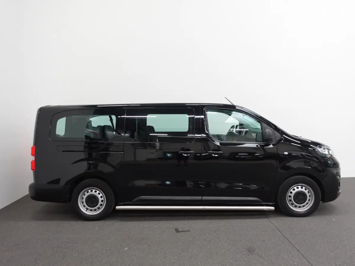L3H1 75 kWh 9-persoons PERSONENBUS Airco Navi PDCA Sidebars
