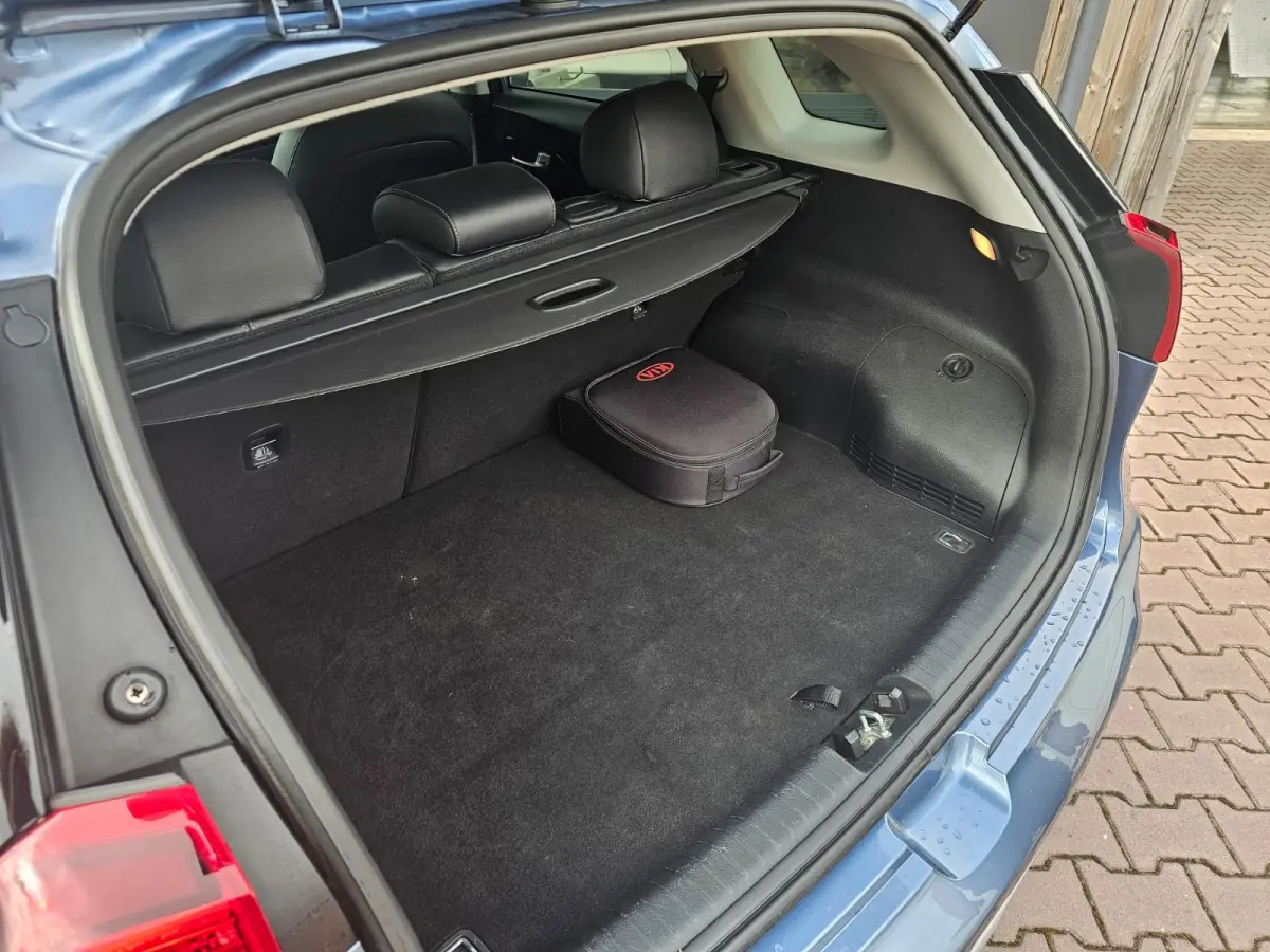 1.6 GDi PHEV DynamicPlusLine | LED | Trekhaak | App-connect | Stuur- & stoelverwarming | Camera | ACC |