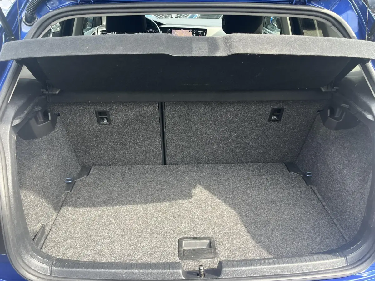 1.0 TSi Comfortline Business | NAV. | CAMERA | PDC V+A | APP CONNECT |