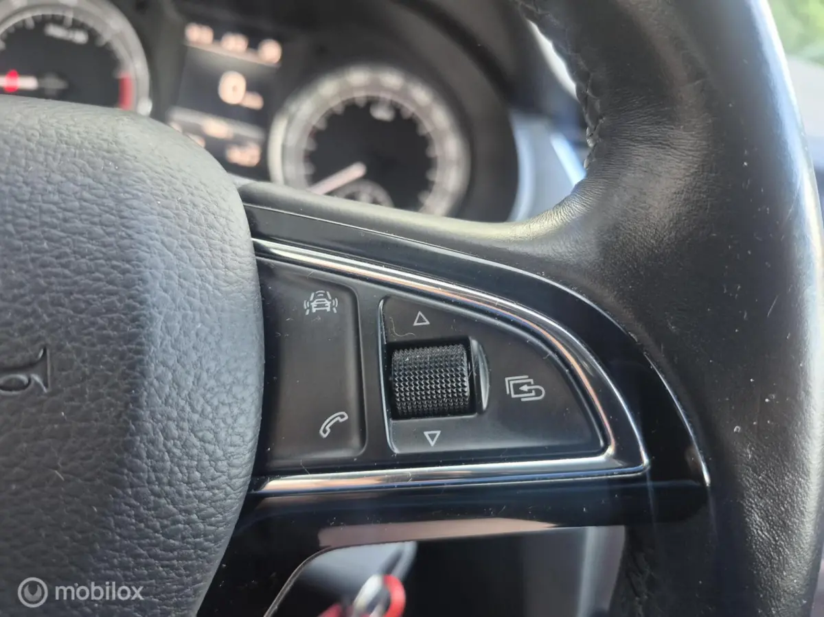 1.0 TSI Greentech Ambition|Clima|Camera!