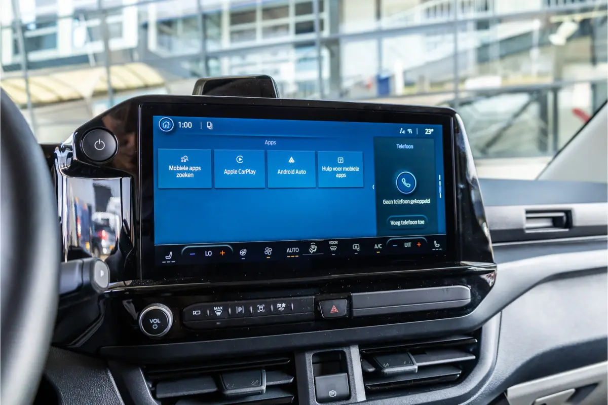 340 L2H1 DC Sport 65 kWh | Dubbel cabine | 350 KM Range | 360 Camera | Driving Assistant | L+R Schuifdeur | DSS LED | Middenconsole | 5-Zitter | Navigatie | CarPlay | ACC | Blind Spot | Stuu