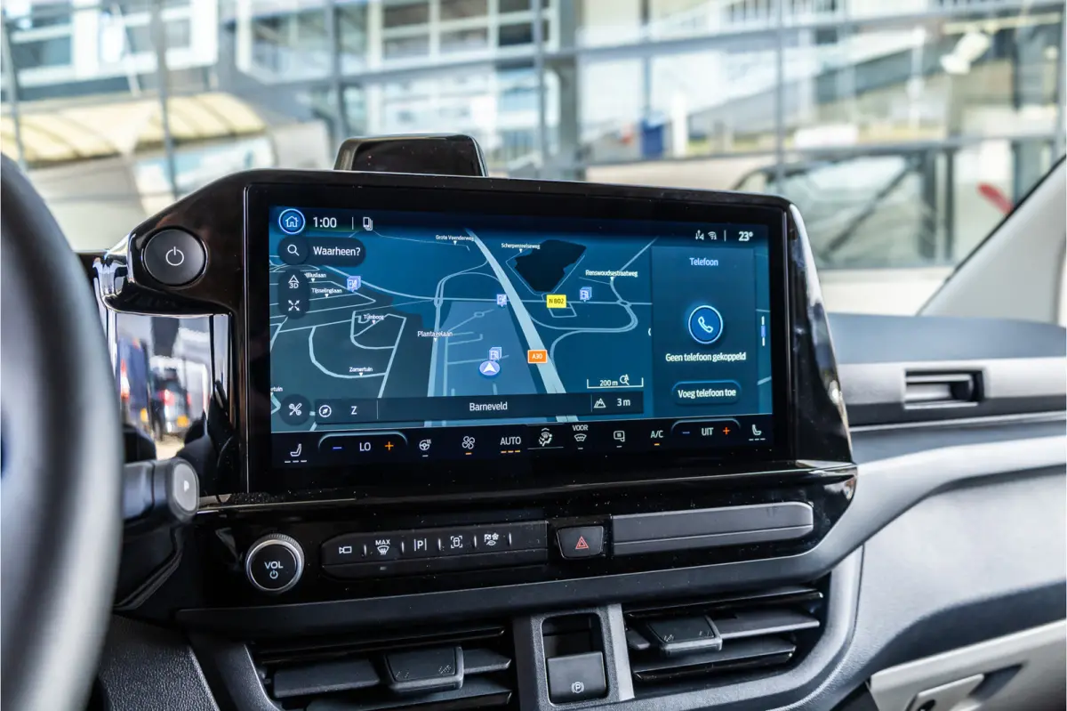 340 L2H1 DC Sport 65 kWh | Dubbel cabine | 350 KM Range | 360 Camera | Driving Assistant | L+R Schuifdeur | DSS LED | Middenconsole | 5-Zitter | Navigatie | CarPlay | ACC | Blind Spot | Stuu