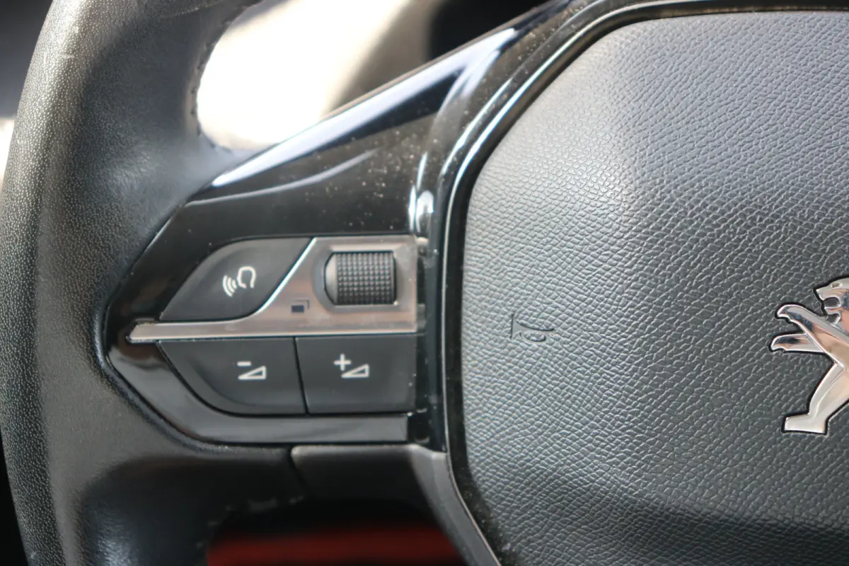 EV Allure Pack 50 kWh | Camera | Cruise | DAB | LED | PDC Achter | Apple Carplay & Android Auto |