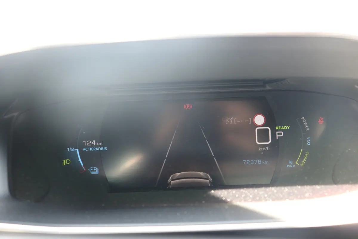 EV Allure Pack 50 kWh | Camera | Cruise | DAB | LED | PDC Achter | Apple Carplay & Android Auto |