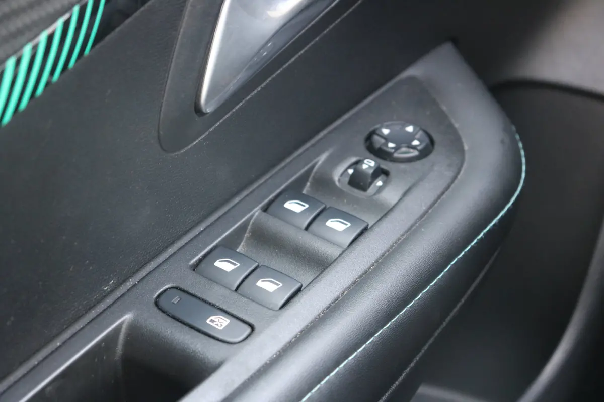 EV Allure Pack 50 kWh | Camera | Cruise | DAB | LED | PDC Achter | Apple Carplay & Android Auto |
