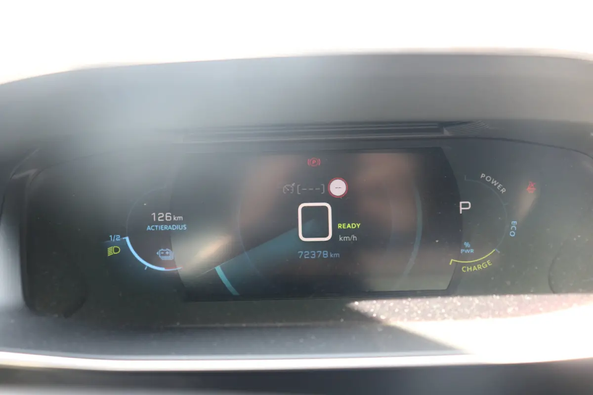 EV Allure Pack 50 kWh | Camera | Cruise | DAB | LED | PDC Achter | Apple Carplay & Android Auto |