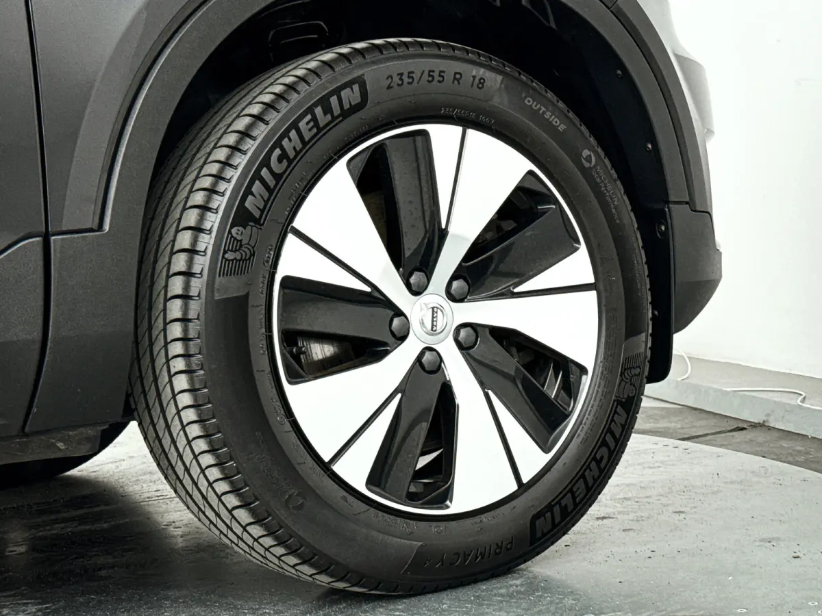 T4 Inscription Expression | Park assist | Cruise control | Climate control | Navigatie