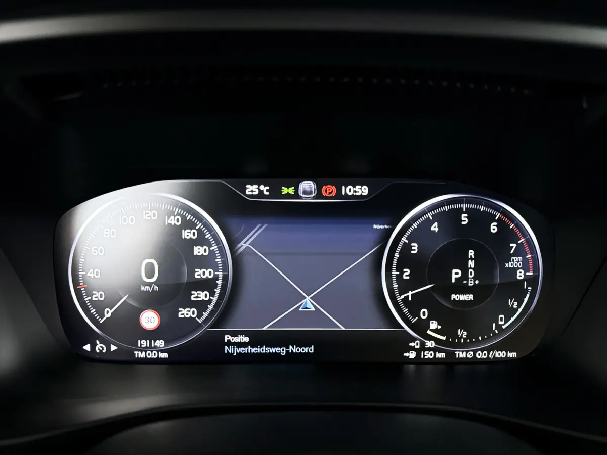T4 Inscription Expression | Park assist | Cruise control | Climate control | Navigatie