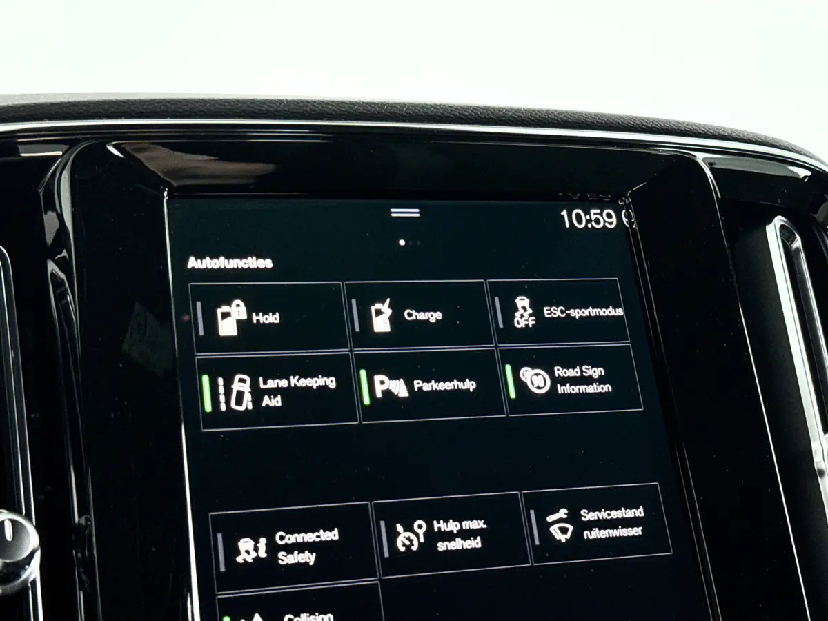 T4 Inscription Expression | Park assist | Cruise control | Climate control | Navigatie