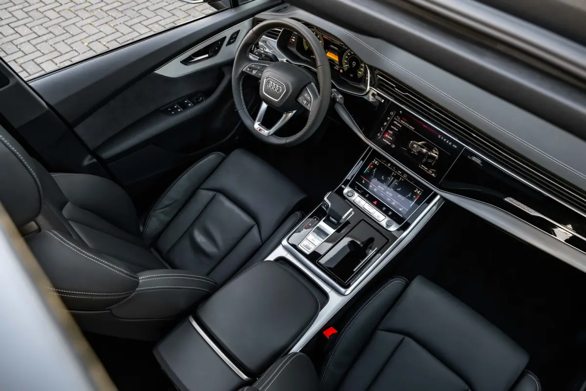 55 TFSI e quattro Pro Line S 394 PK | Trekhaak | Panoramadak | B&O | Laser LED | Omgevingscamera |
