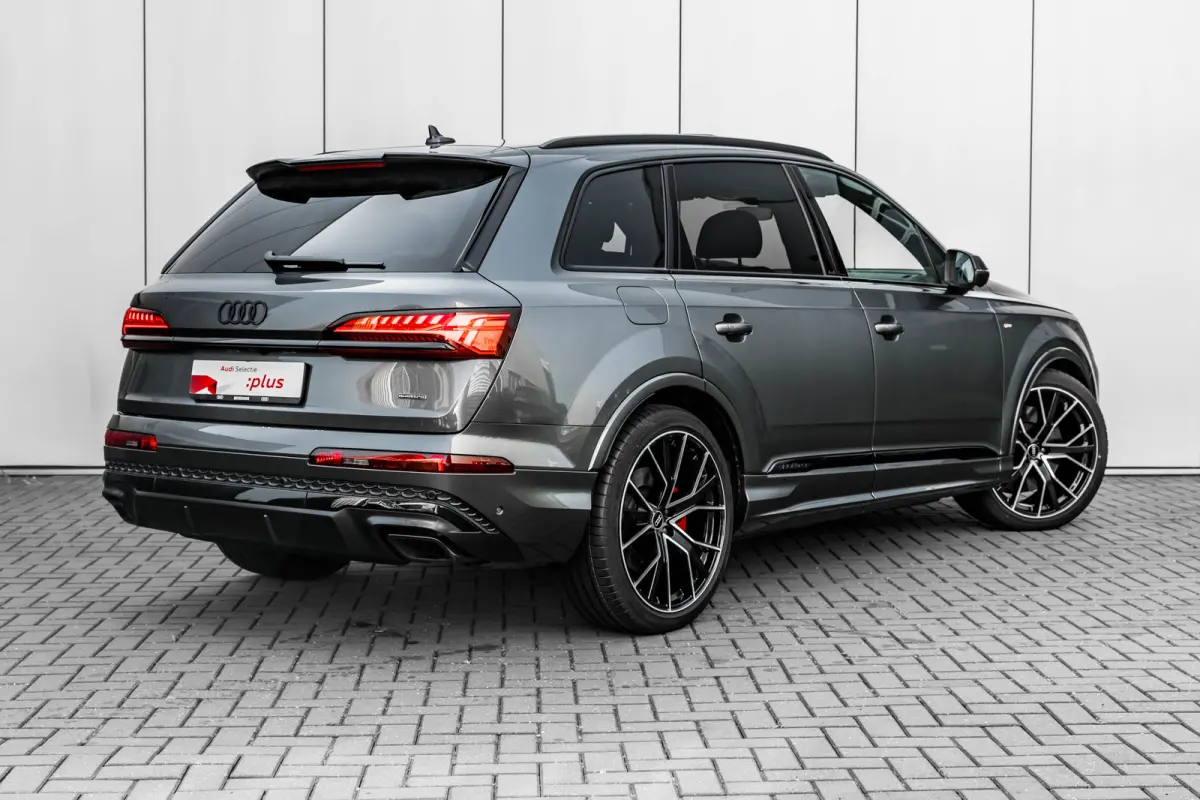 55 TFSI e quattro Pro Line S 394 PK | Trekhaak | Panoramadak | B&O | Laser LED | Omgevingscamera |