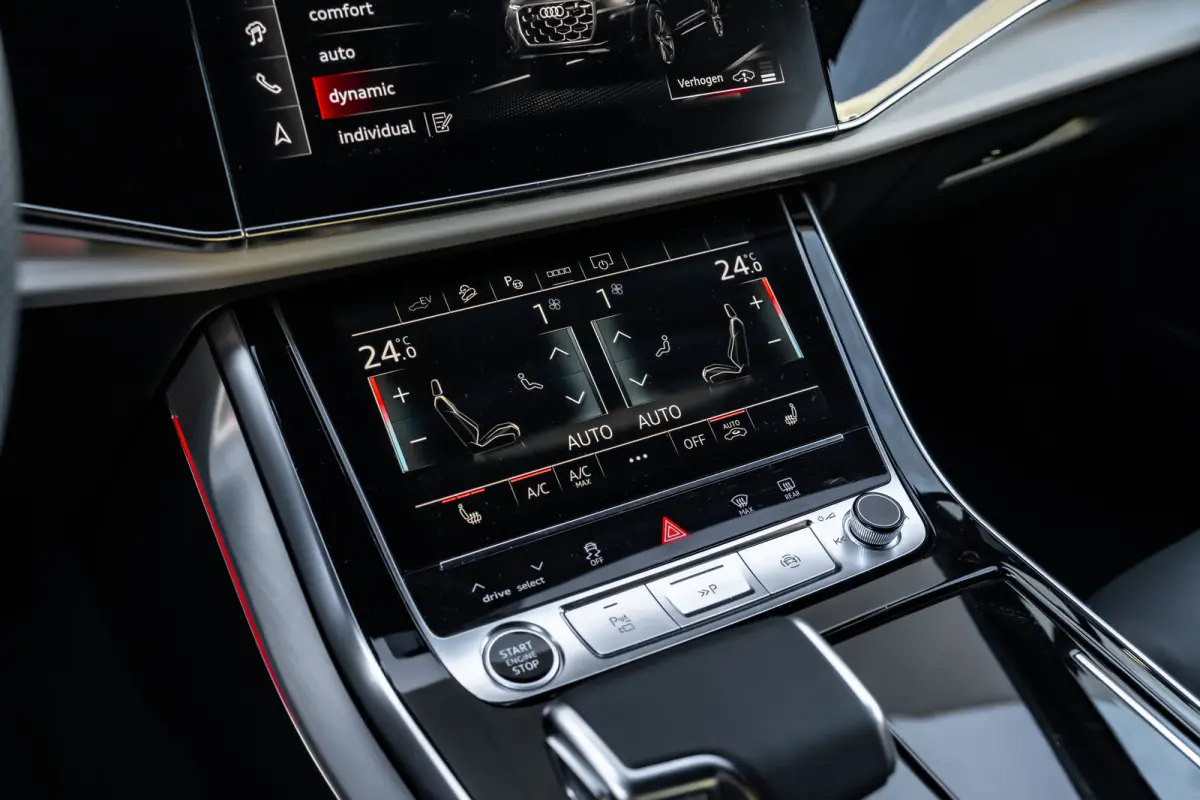 55 TFSI e quattro Pro Line S 394 PK | Trekhaak | Panoramadak | B&O | Laser LED | Omgevingscamera |