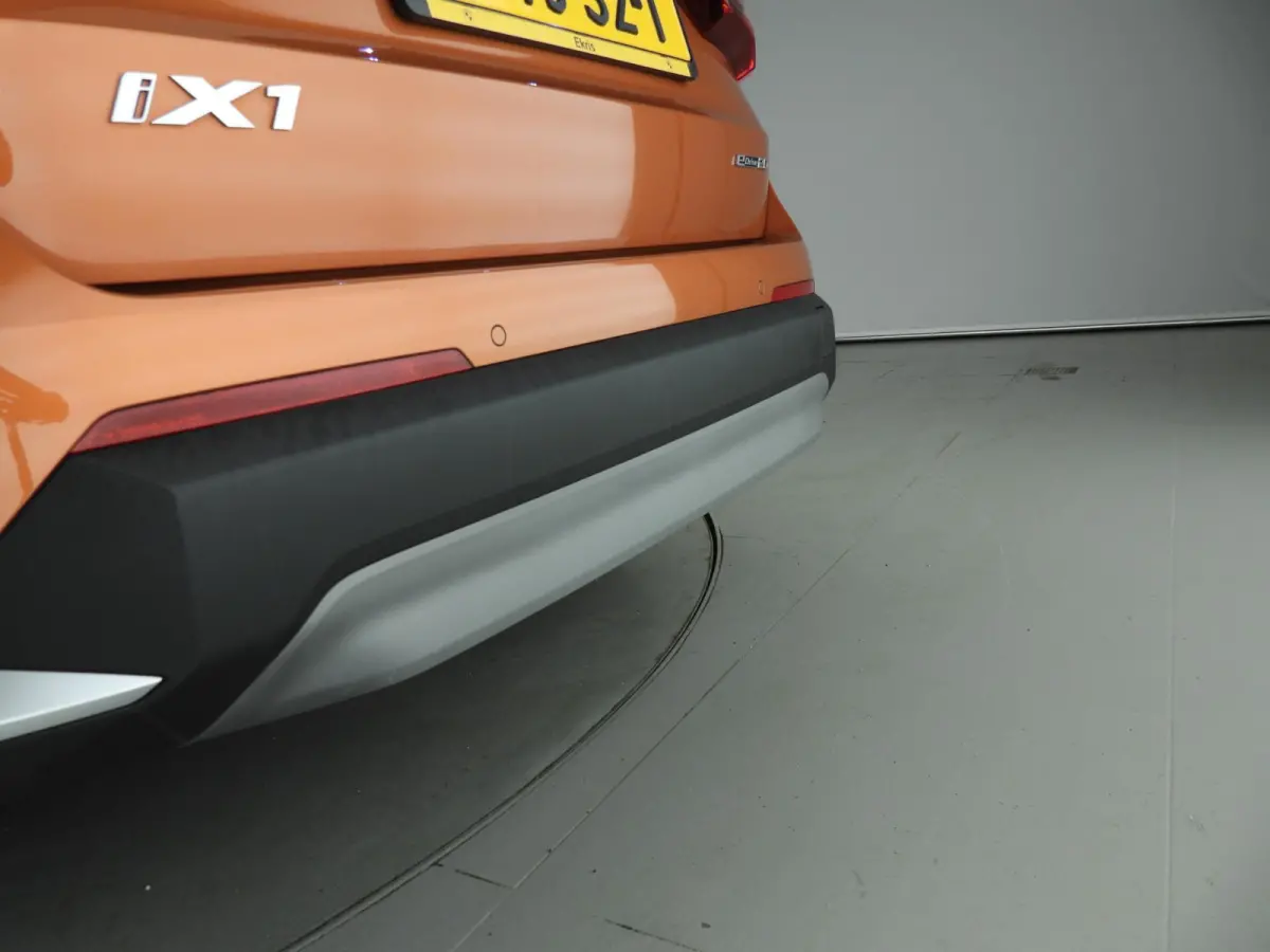 eDrive20 | SoH 97% | LED | Navigatie | Panoramadak | Sportstoelen | Shadow line | DAB | Alu 17inch